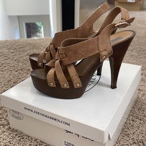 Steve Madden P-Desi platform